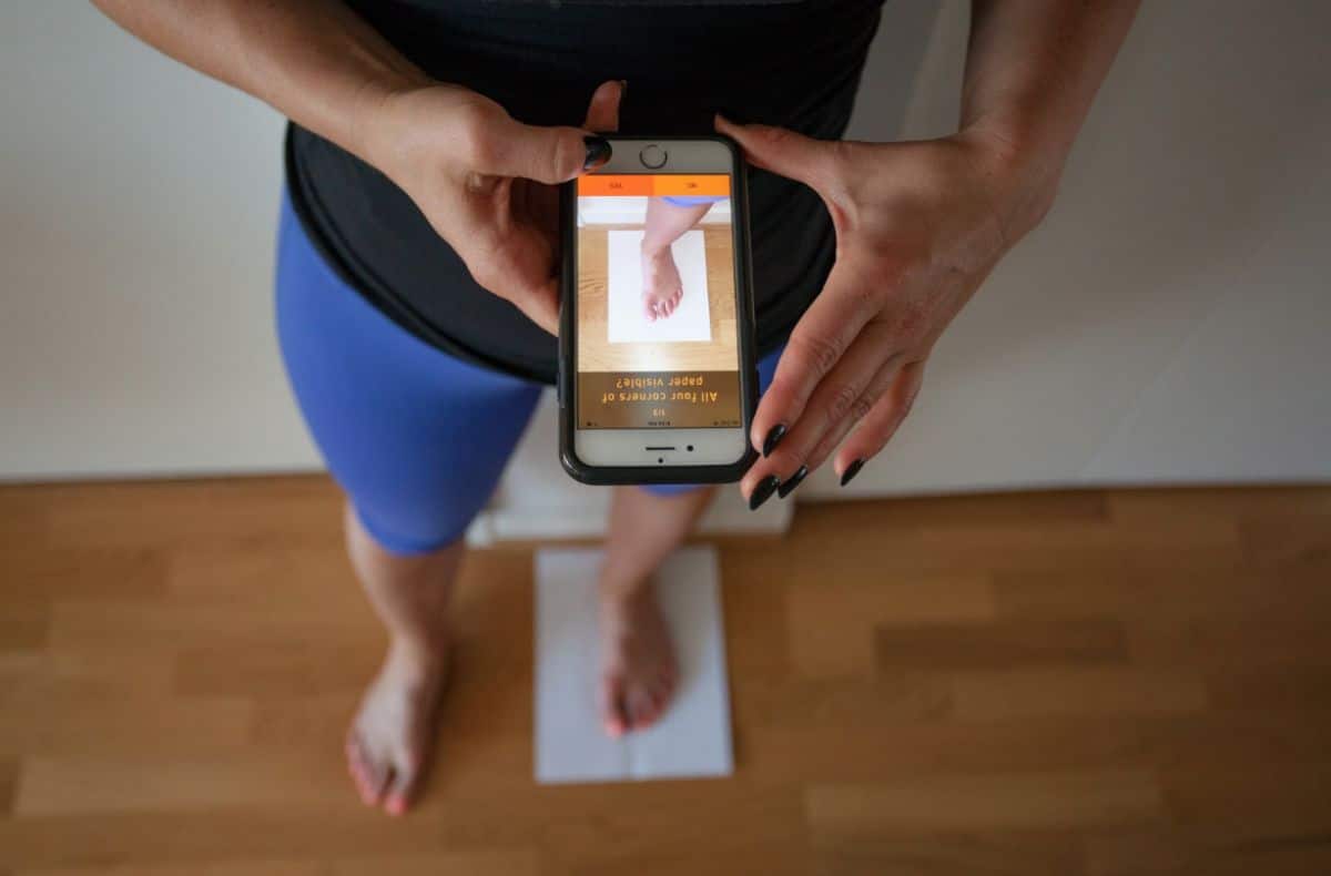 fitmyfoot-makes-foot-measurement-app-available-to-online-retailers